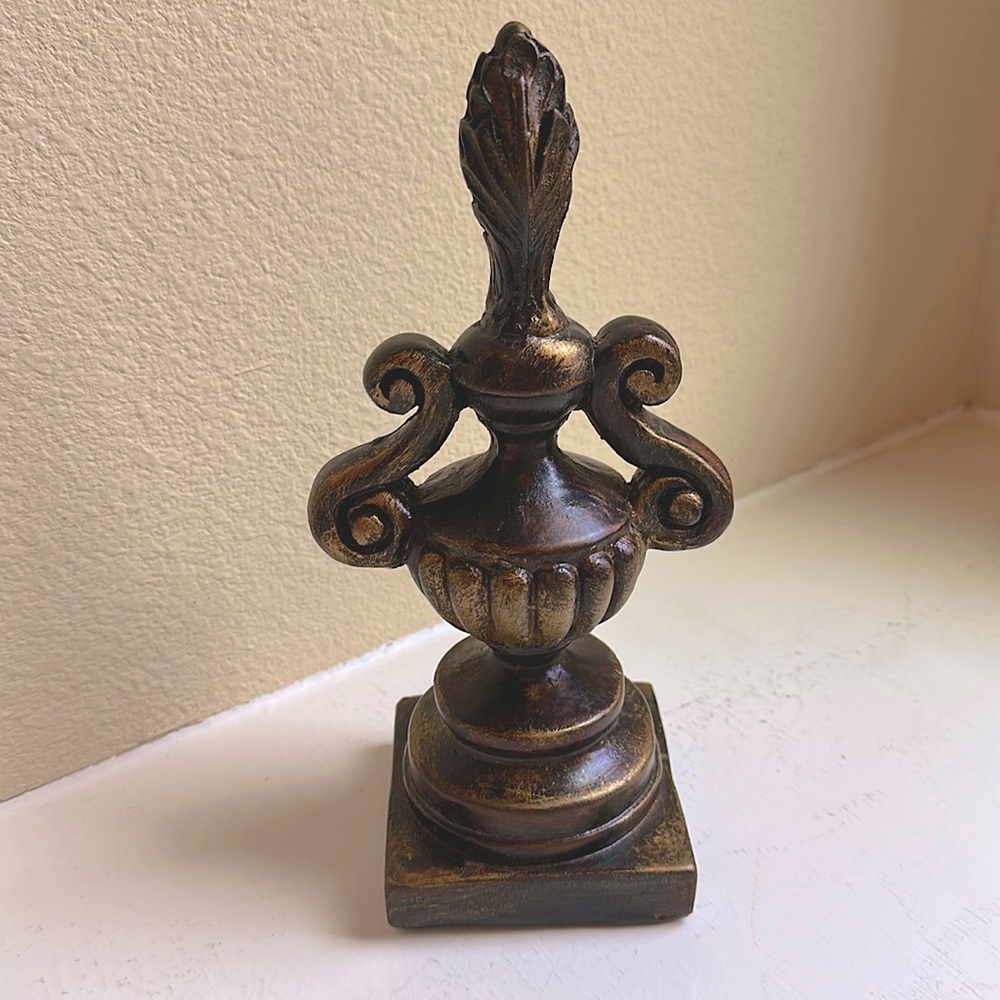 Gold leaf finial